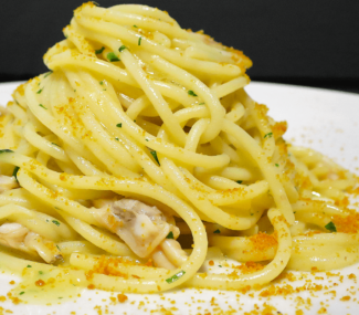 Spaghetti-Italia-pasta-pasta-fresca-storia-regionale-sugo-gastronomia-pasta-di-Gragnano-IGP-fantasia-mastri-pastai-PummaRe’-spaghetteria (2)