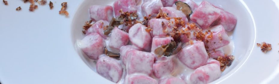festa della donna-gnocchetti rosa- Pummare roma san giovanni prati parioli